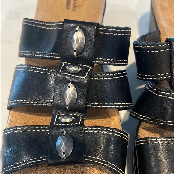 Clarks Black Leather Slide Sandals - Picture 4 of 9